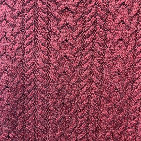 American Eagle Knitted Sweater, Size M, Burgundy, EUC - Picture 5 of 5
